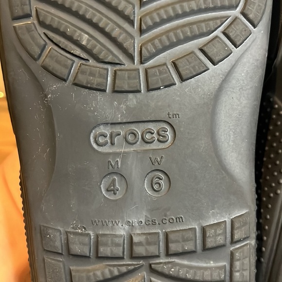 Crocs Classic Black Slides Mens Size 4 - Picture 7 of 7